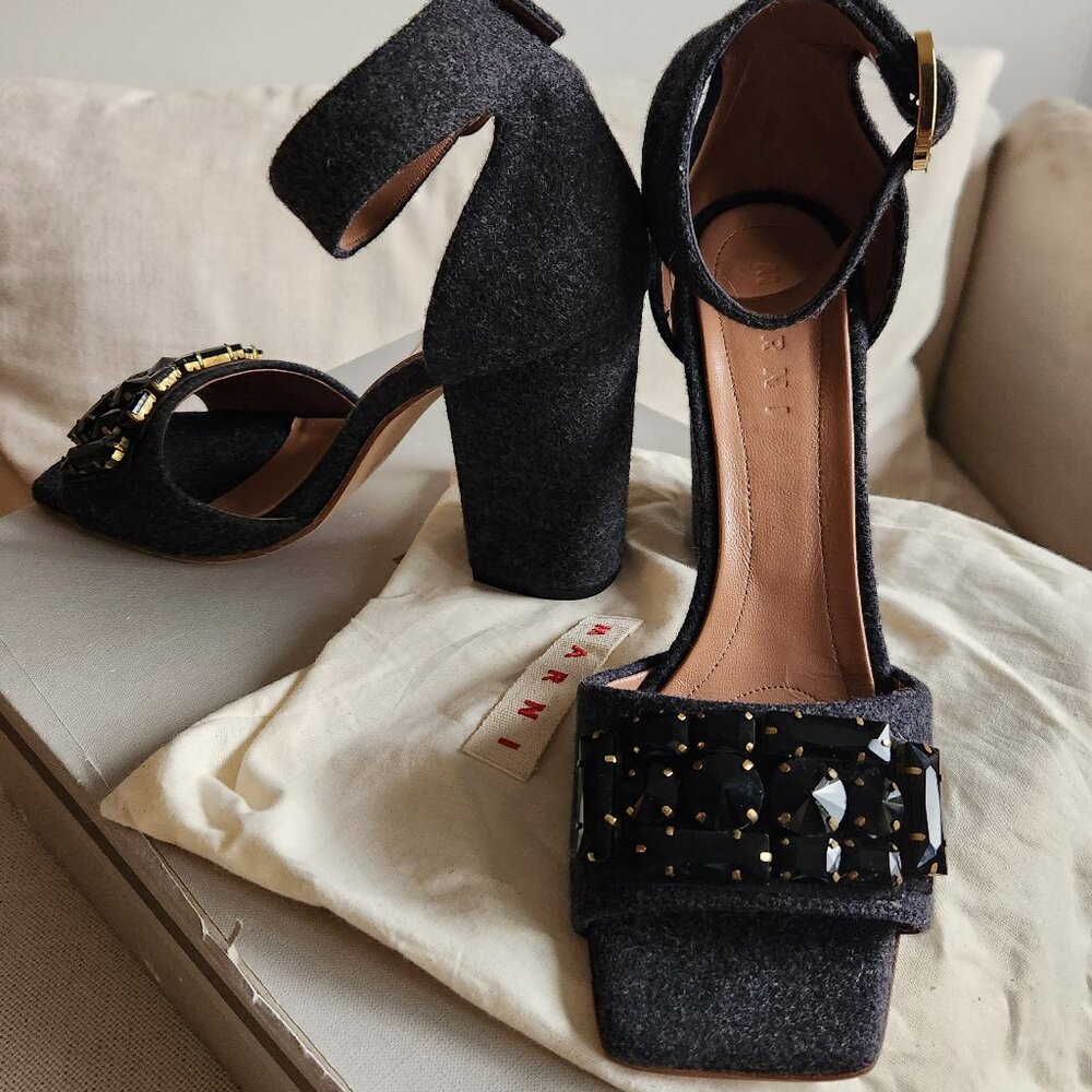 Sz10 Marni Dark Gray Felt Jeweled Ankle Strap Sandals - EUC (worn once)